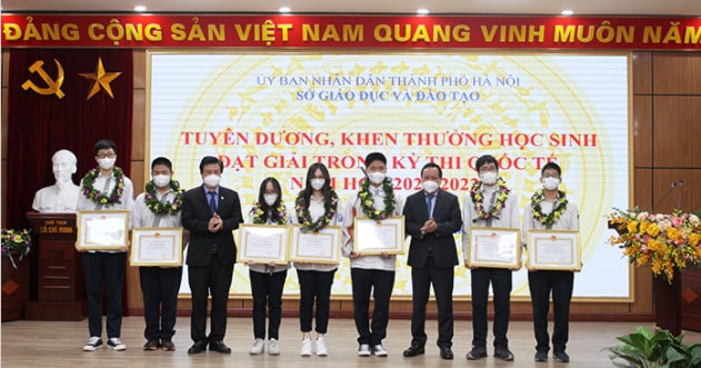 ha noi tuyen duong hoc sinh doat giai cac ky thi quoc te hinh 1