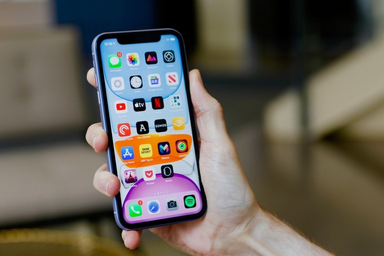 iphone 13 giam gia manh dip can tet hinh 2