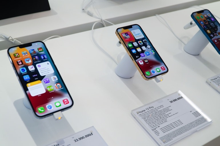 iphone 13 giam gia manh dip can tet hinh 1