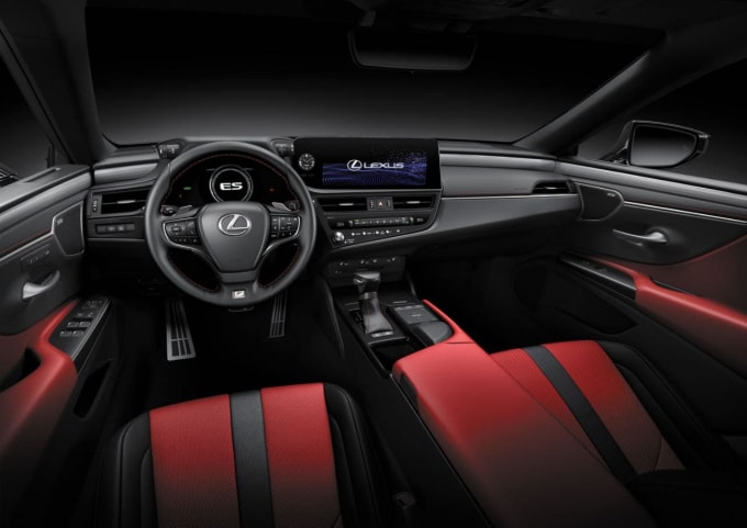 lexus viet nam gioi thieu dong xe the thao f sport lan dau tien tai viet nam hinh 2