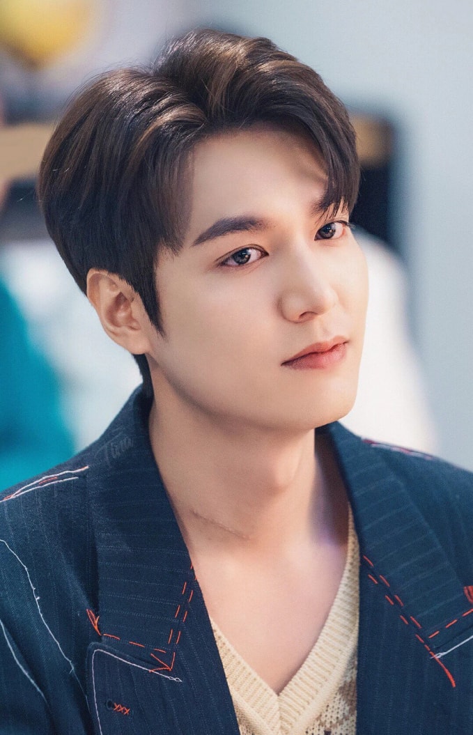 bts co 3 thanh vien lot top 10 nguoi dan ong dep trai nhat the gioi 2021 hinh 7