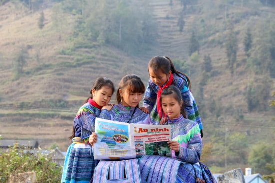 bao chi trong no luc ket noi cong dong ho tro hieu qua vung dong bao dan toc thieu so hinh 2