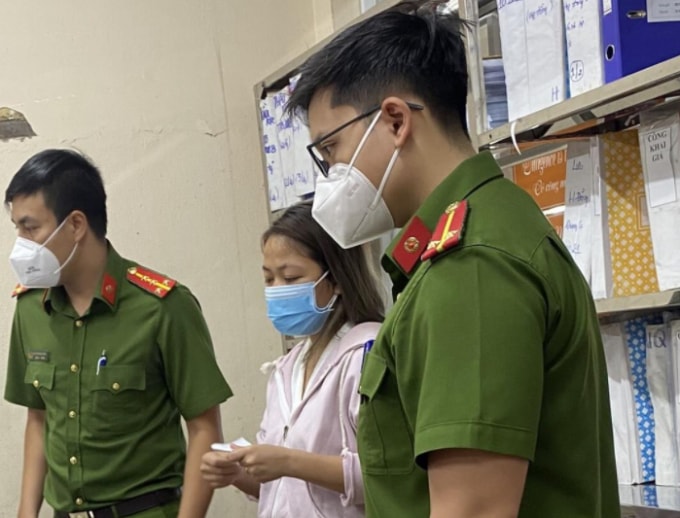 bat giam doc cong ty nam phong va 1 nhan vien bv thu duc lien quan den vu viet a hinh 1