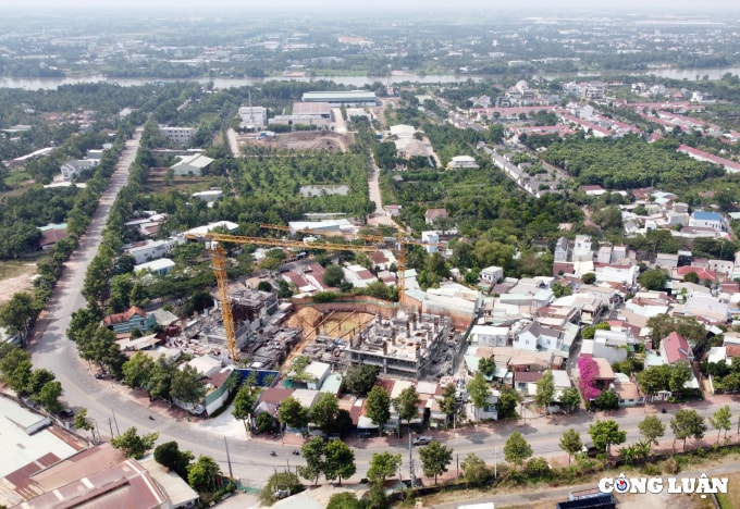 can canh du an hoanh trang nhung xay khong phep cua cuong do la o trung tam thu dau mot hinh 2