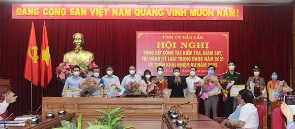 dak lak thi hanh ky luat dang hang tram dang vien vi pham hinh 1