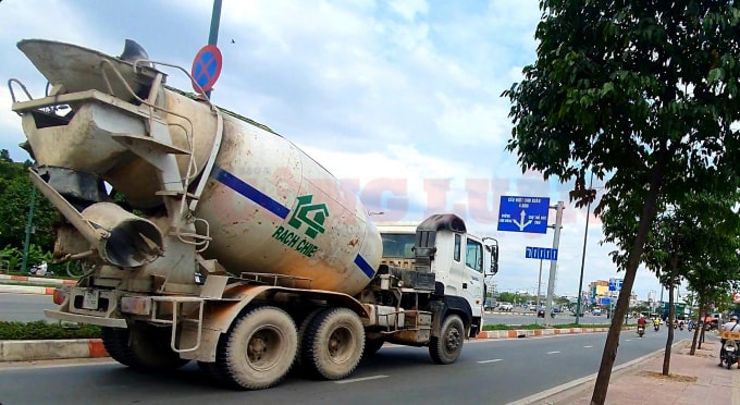 de xe bon tron be tong long hanh xem thuong phap luat chu truong cua thanh pho ai se chiu trach nhiem hinh 6