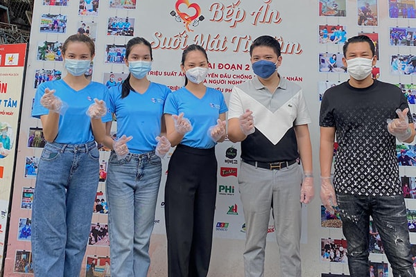 nhung nguoi dep tung vuong tin don hen ho voi chong cu le quyen hinh 6
