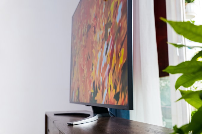 lam the nao de phan biet tv cong nghe oled qned va qled hinh 3