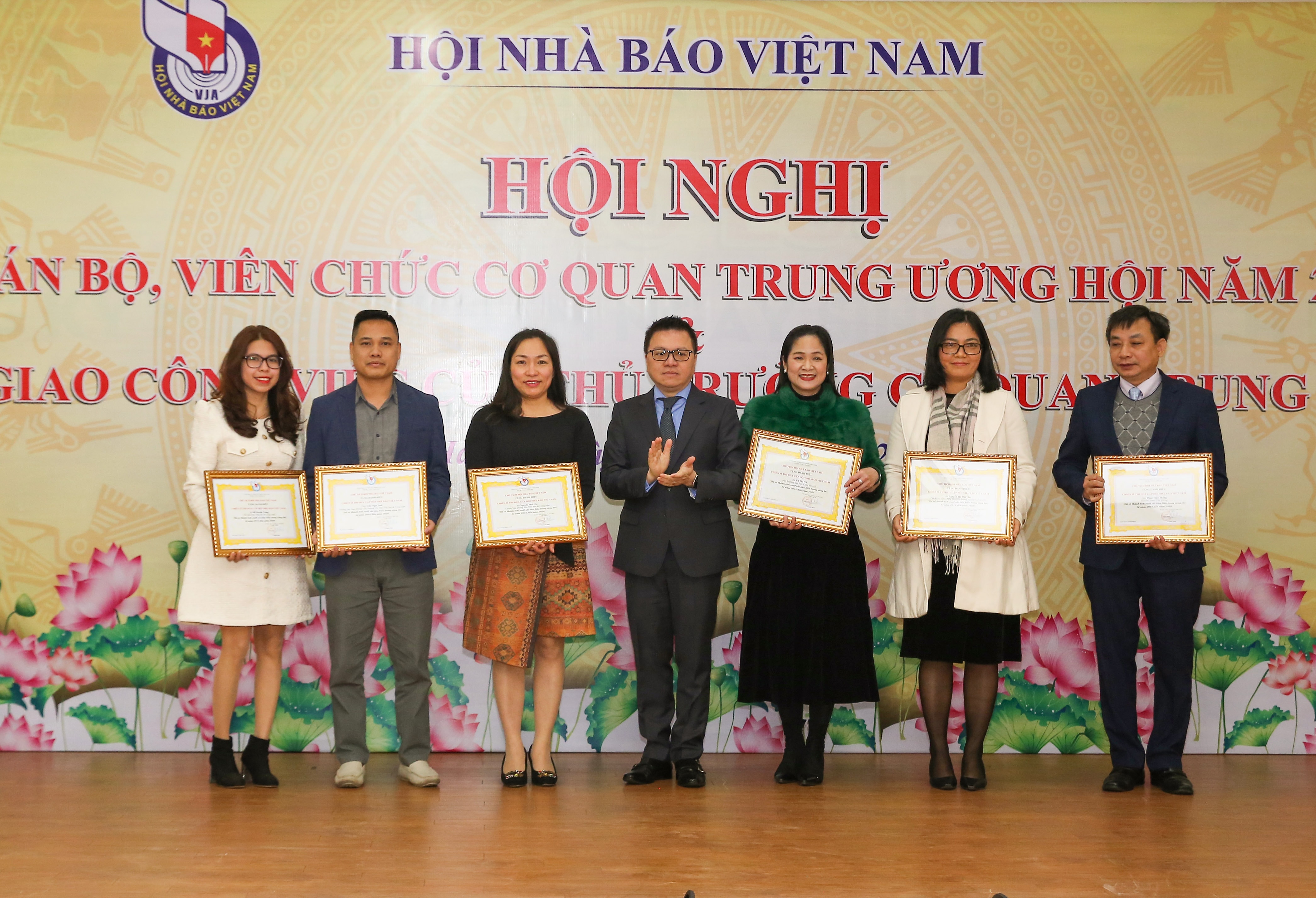 chu dong linh hoat trien khai hoan thanh tot cac nhiem vu duoc giao hinh 6