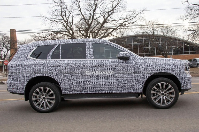 he lo hinh anh ford everest 2022 dang chay thu nghiem tren duong hinh 3