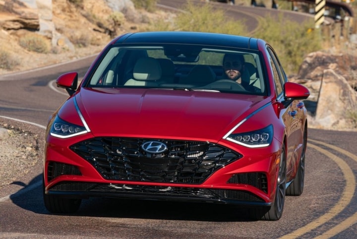 hyundai trieu hoi hon 26000 xe de kiem tra loi kinh chan gio hinh 1