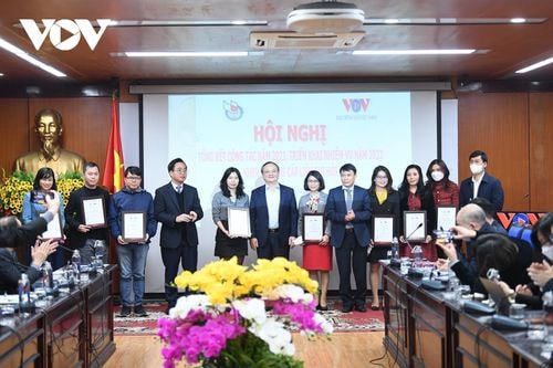 mot nam co gang no luc khong ngung nghi cua cac hoi vien dai tieng noi viet nam hinh 1