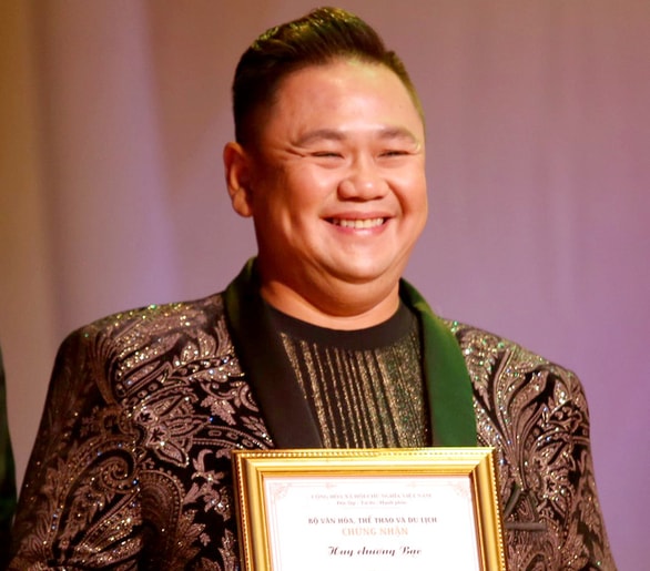 khi nguoi noi tieng bi tay chay showbiz viet co qua nhe tay hinh 6