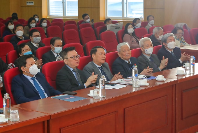 tap chi nguoi lam bao vung vang dong hanh cung mach dap soi dong cua bao chi ca nuoc hinh 1