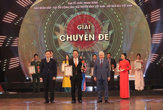 bieu duong su co gang vuot bac cua doi ngu nguoi lam bao voi su nghiep doi moi cua dang dat nuoc dan toc hinh 4