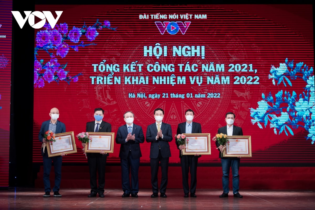 dai tieng noi viet nam la vu khi ly luan sac ben cua dang nha nuoc de dinh huong du luan hinh 1