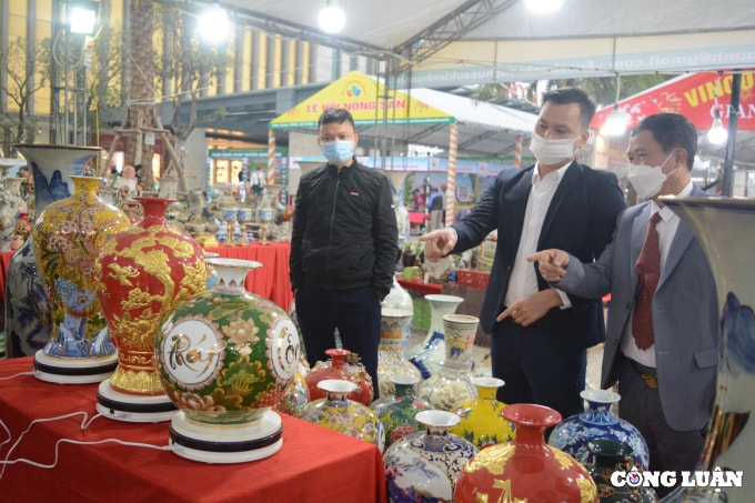 phong phu cac mat hang tai hoi cho san pham ocop va dac san ha tinh hinh 7