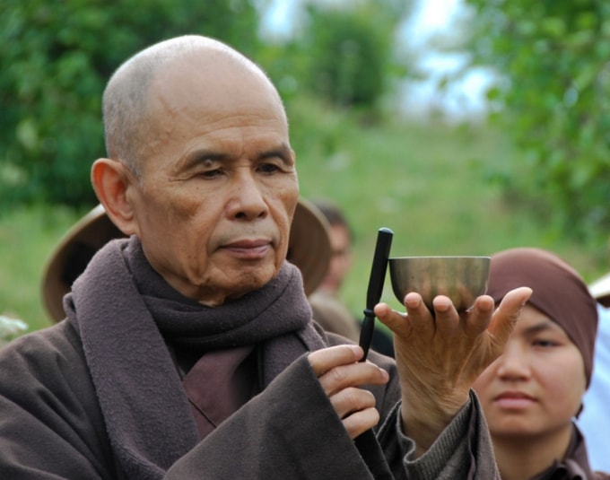 nhung cau noi loi day cua thien su thich nhat hanh chua day su yeu thuong va triet ly sau sac hinh 3