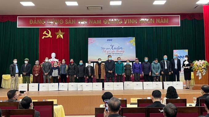 tap doan flc trao tang hang ngan suat qua tet tai vinh thinh hinh 1