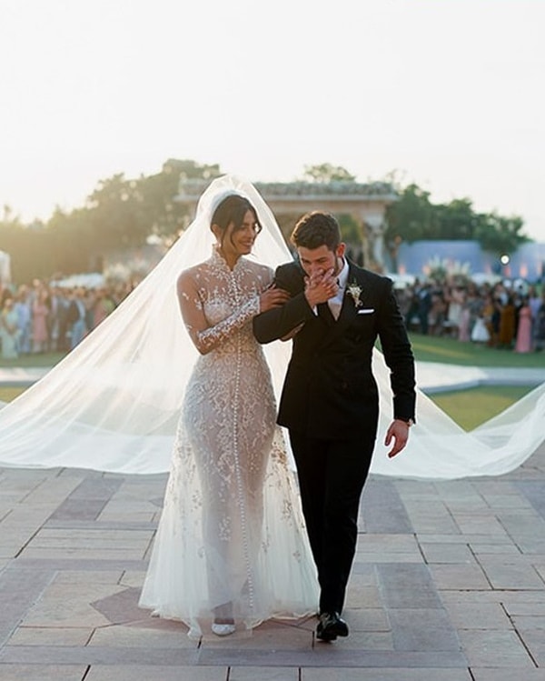 hoa hau the gioi priyanka chopra va chong tre co con nho phuong phap mang thai ho hinh 5