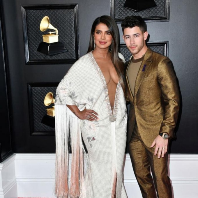 hoa hau the gioi priyanka chopra va chong tre co con nho phuong phap mang thai ho hinh 6