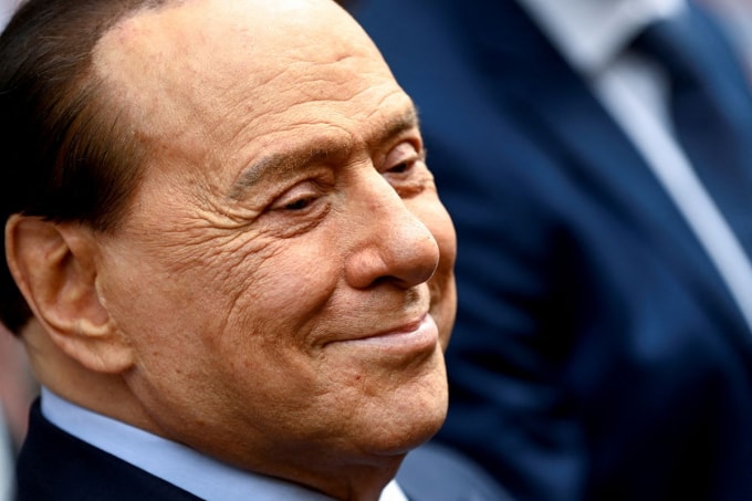 berlusconi quyet dinh khong tranh cu tong thong y hinh 1