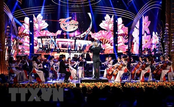 chu tich nuoc du chuong trinh nghe thuat xuan que huong 2022 hinh 2