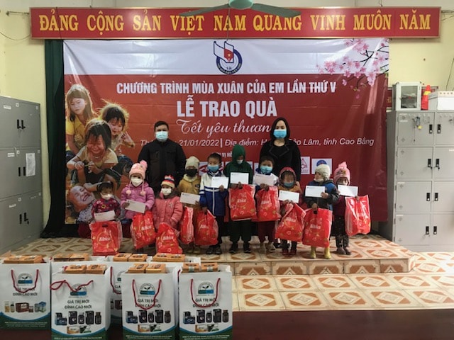 chuong trinh mua xuan cua em lan thu v mang tet am cho tre em vung cao hinh 1