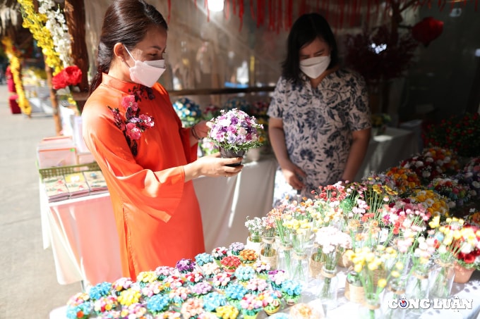 pho ong do duong mai vang o tp hcm ruc ro sac xuan don du khach vui choi tet hinh 10