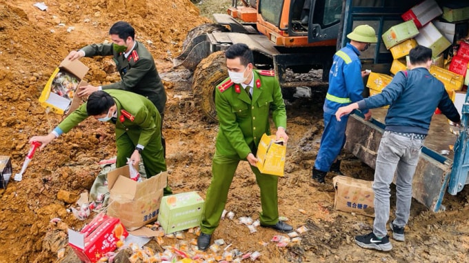 lao cai tieu huy 35000 goi banh keo va gan 1 tan trung ga non cha ca hinh 1