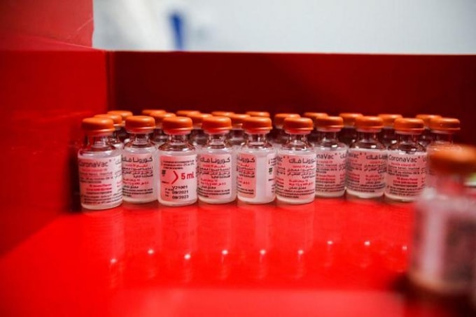 sinovac hieu qua hon sau khi tiem tang cuong pfizer hoac astrazeneca hinh 1