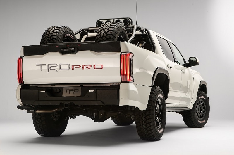 toyota dang phat trien ban tai hang nang de canh tranh voi ford f 150 raptor hinh 2