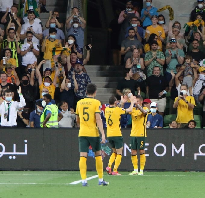 tuyen viet nam thua 0 4 australia o vong loai 3 world cup 2022 chau a hinh 2