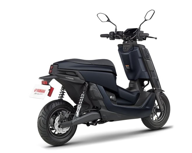 xe may dien yamaha emf ra mat gia ban tu 3578 usd hinh 3