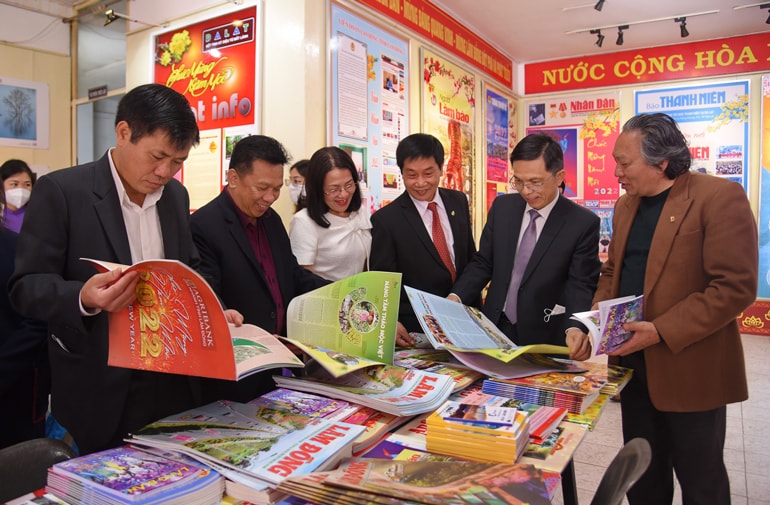 lam dong khai mac hoi bao xuan nham dan nam 2022 hinh 1