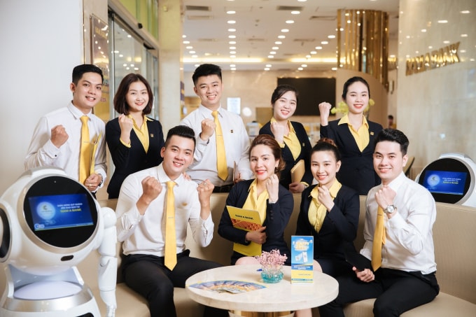 ngan hang kien tao moi truong lam viec hanh phuc hinh 1
