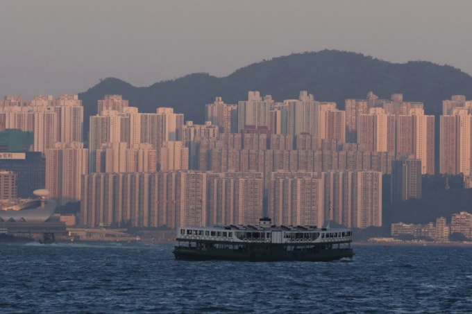gia nha hong kong leo thang 13 nam lien tiep hinh 1