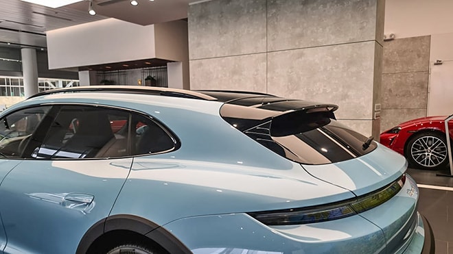 chiem nguong xe dien porsche taycan cross turismo tai dai ly viet nam gia ban tu 4 ty dong hinh 6