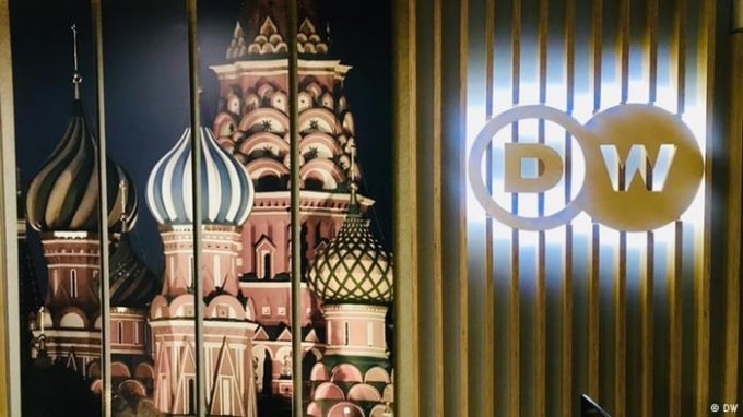nga thu hoi the nha bao dong cua van phong cua hang thong tan duc o moscow hinh 1