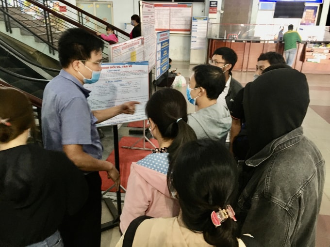 quy dinh doi tra ve tau sau tet ma hanh khach can luu y hinh 1