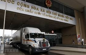 dip tet kim ngach xuat nhap khau qua cua khau lao cai dat hon 130 trieu usd hinh 1