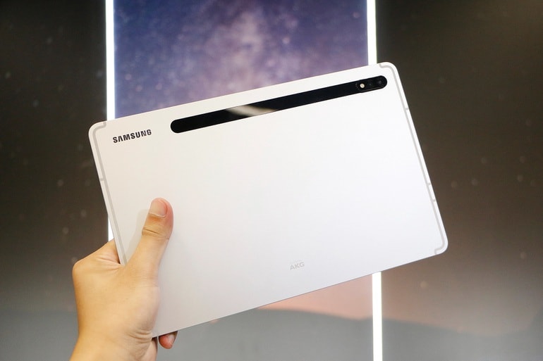 may tinh bang samsung galaxy tab s8 ra mat so huu man hinh tai tho hinh 2