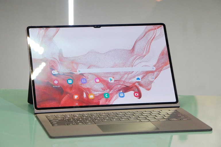 may tinh bang samsung galaxy tab s8 ra mat so huu man hinh tai tho hinh 1