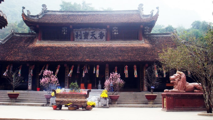 nhung dia diem linh thieng o chua huong nguoi tray hoi nen chu y hinh 3
