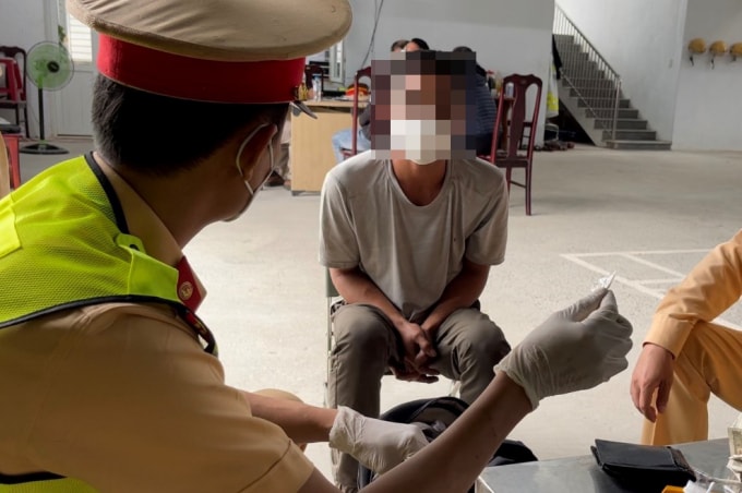 bao dong tinh trang tai xe duong tinh voi ma tuy hinh 1