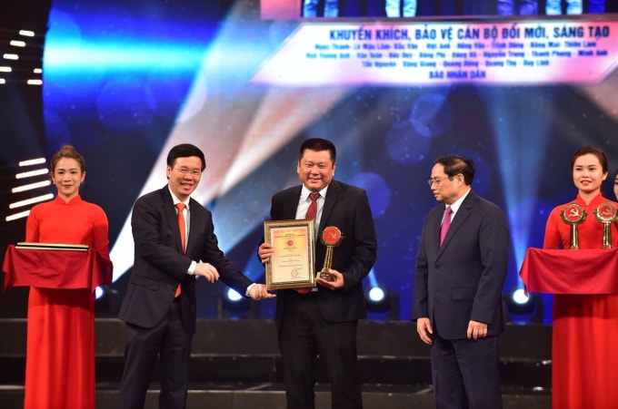 de hap dan cong chung phai dua duoc hoi tho cuoc song vao tac pham hinh 1