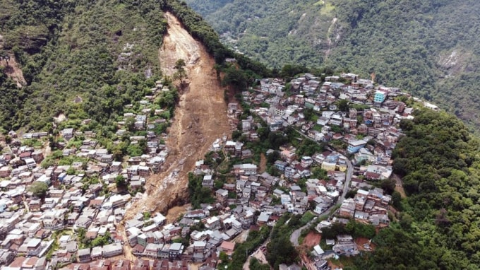 so nguoi chet vi lo dat o brazil da len toi 117 nguoi hinh 1