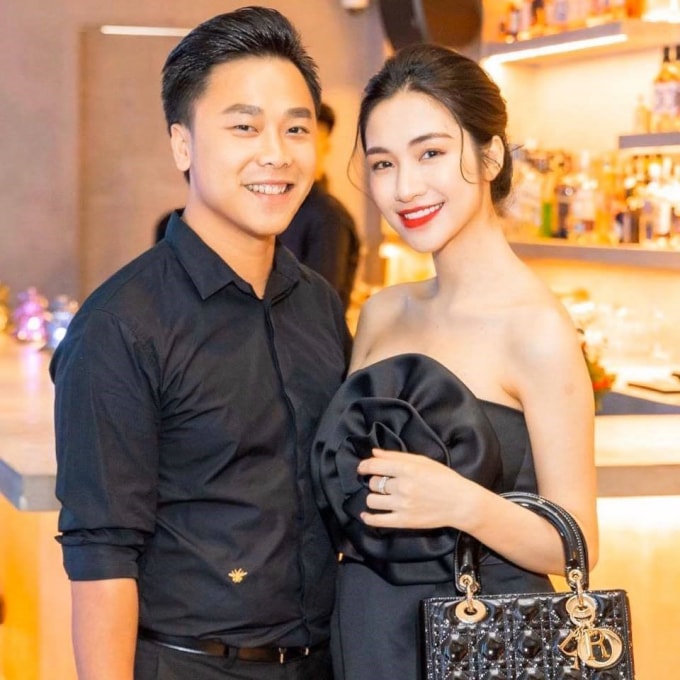 hoa minzy xac nhan chia tay ban trai sau 5 nam gan bo hinh 1