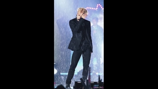 nhung man bieu dien trong mua man nhan cua cac nhom nhac kpop hinh 5