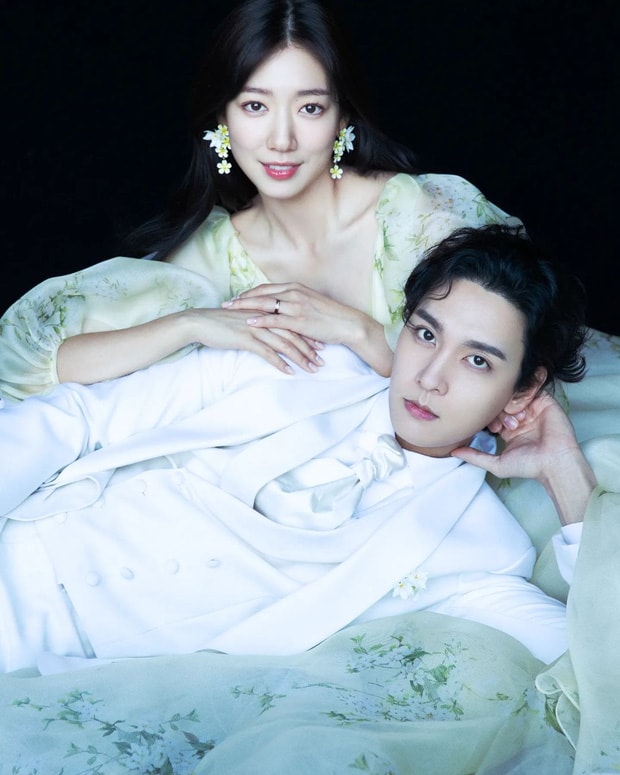 anh cuoi chua cong bo cua park shin hye va choi tae joon hinh 1